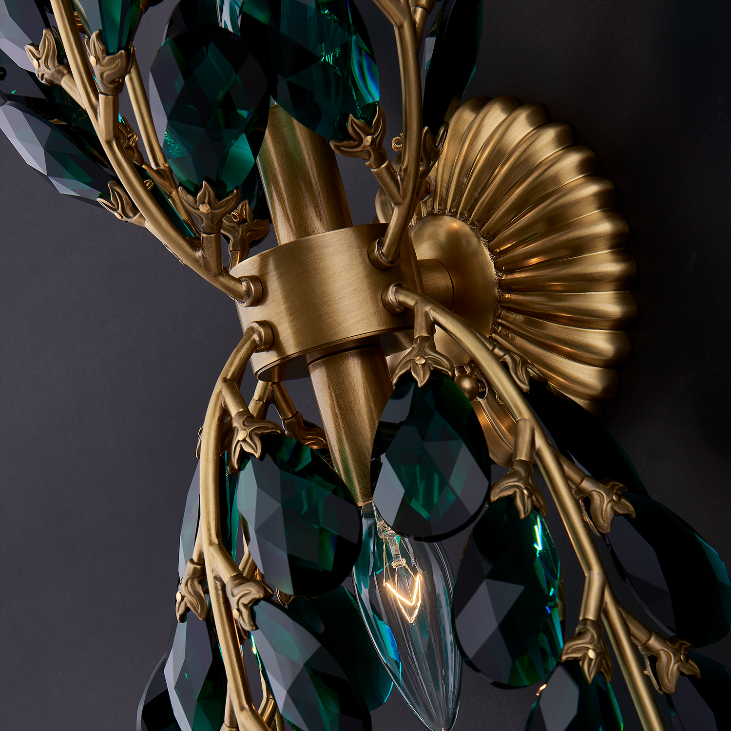 Alloro Green Wall Sconce - Image 4