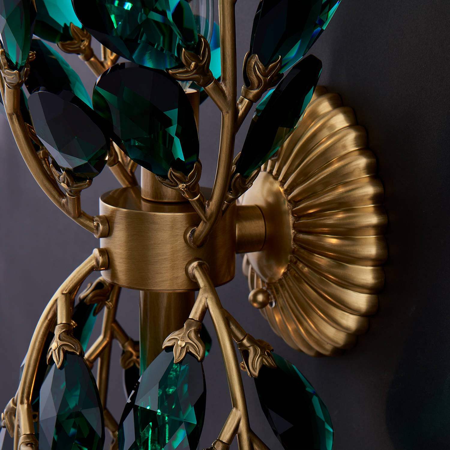 Alloro Green Wall Sconce - Image 5