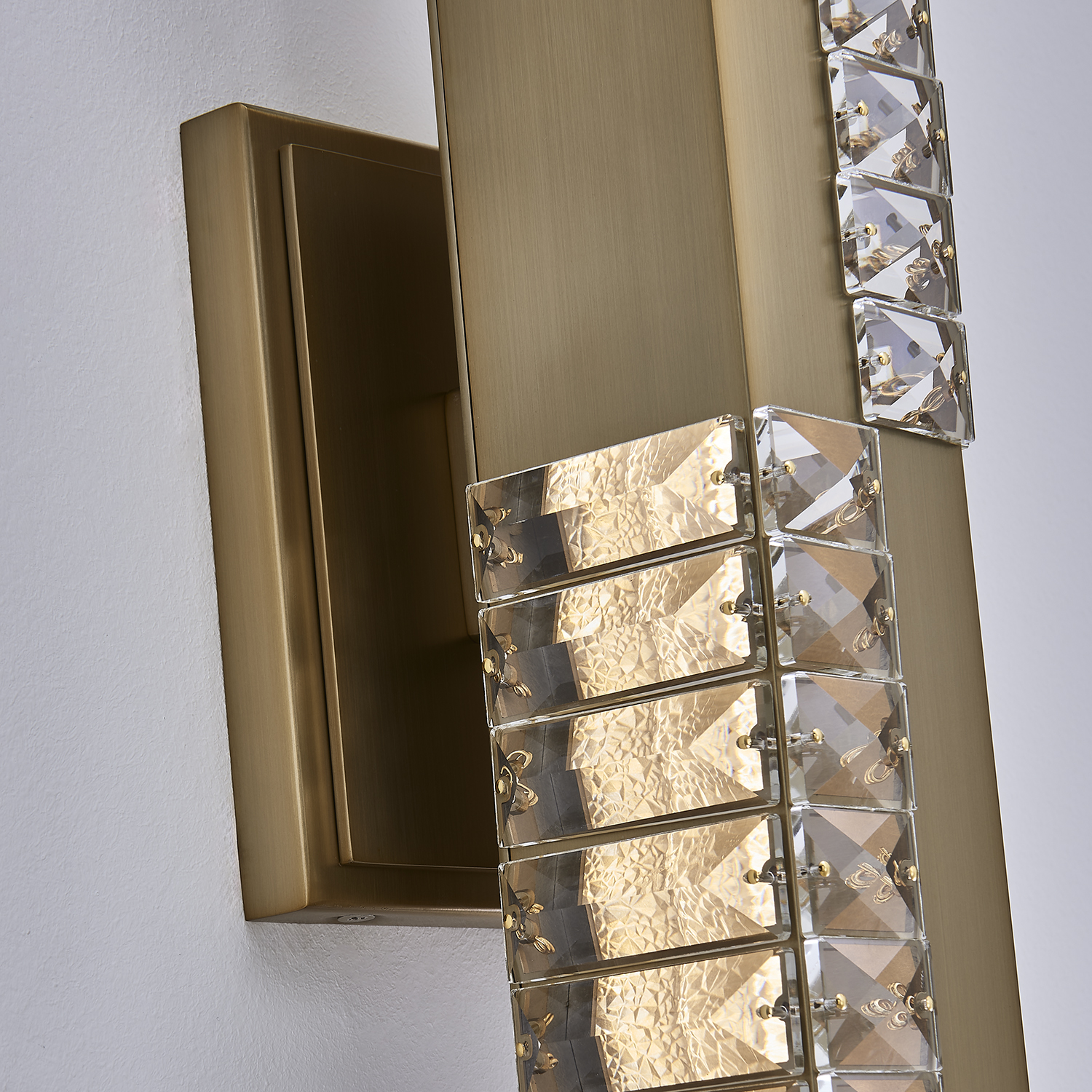 Dama Winter Brass Wall Sconce - Image 3