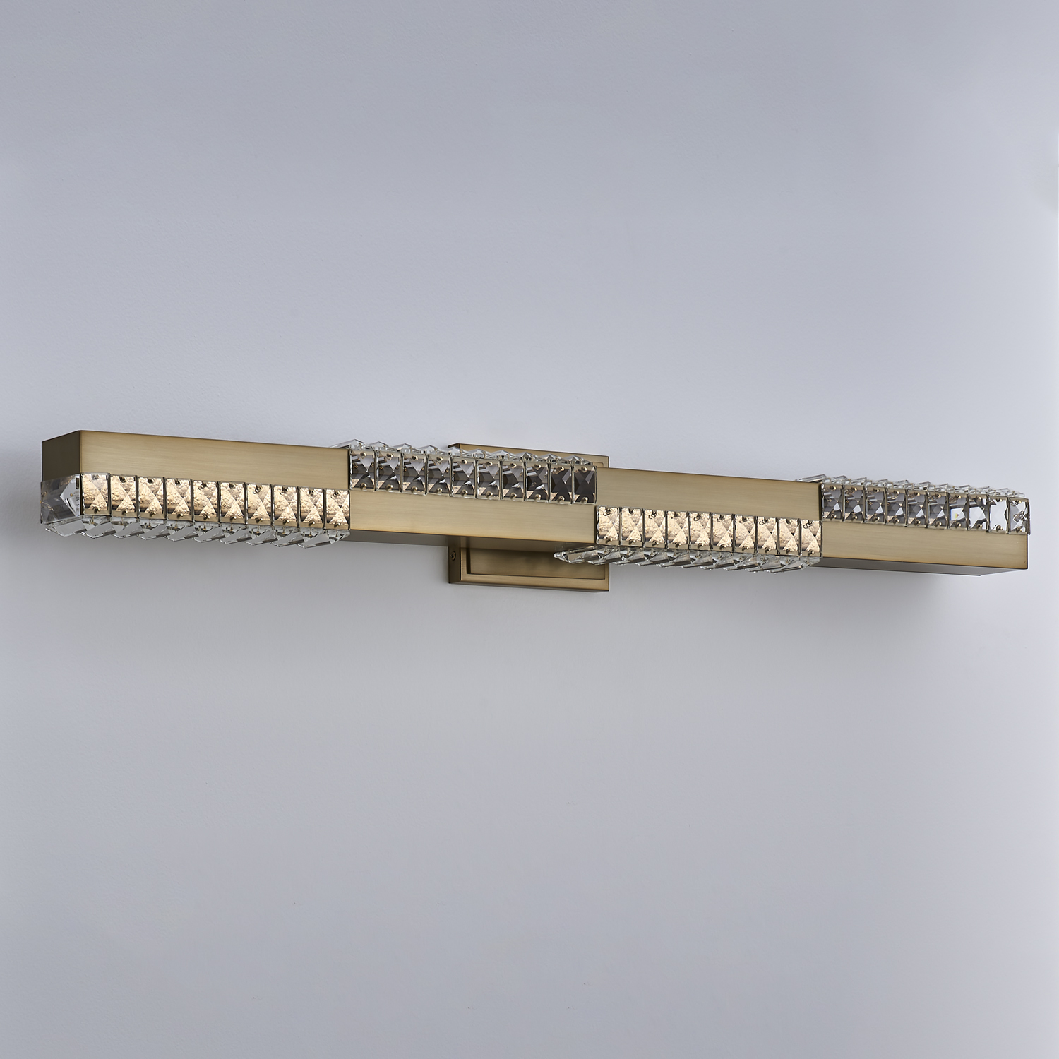 Dama Winter Brass Wall Sconce - Image 4