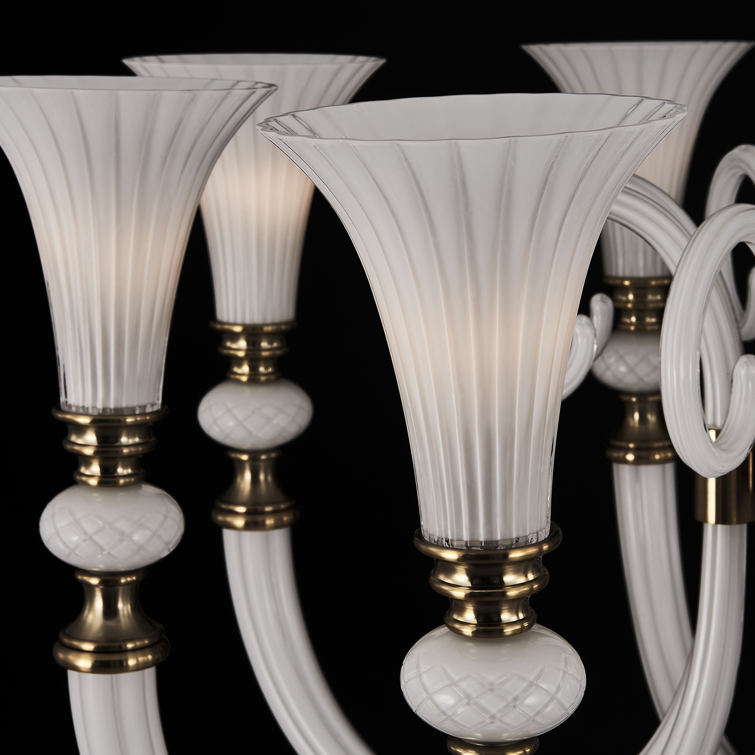 Bianca 42 In Chandelier - Image 4