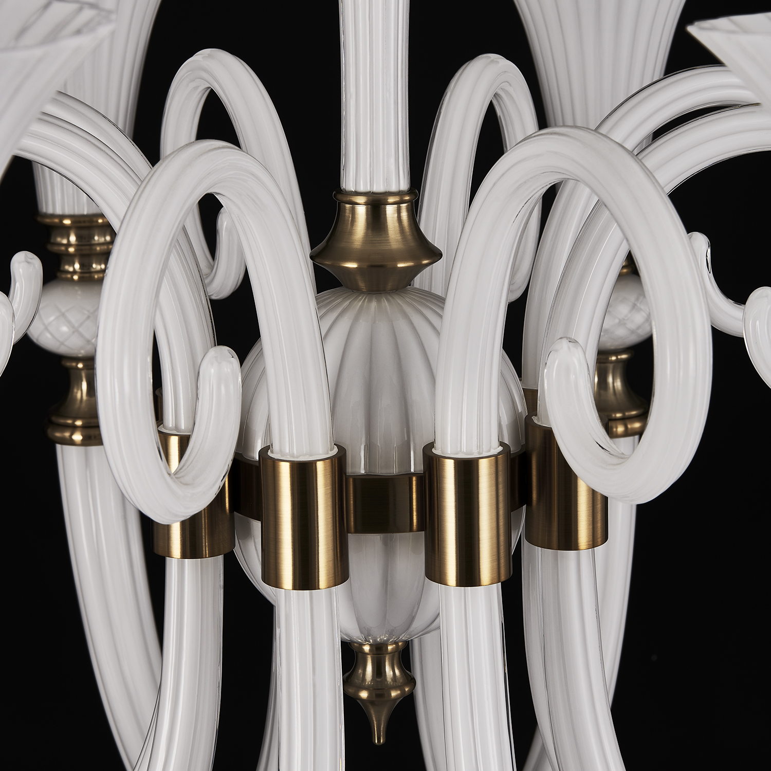 Bianca 42 In Chandelier - Image 5