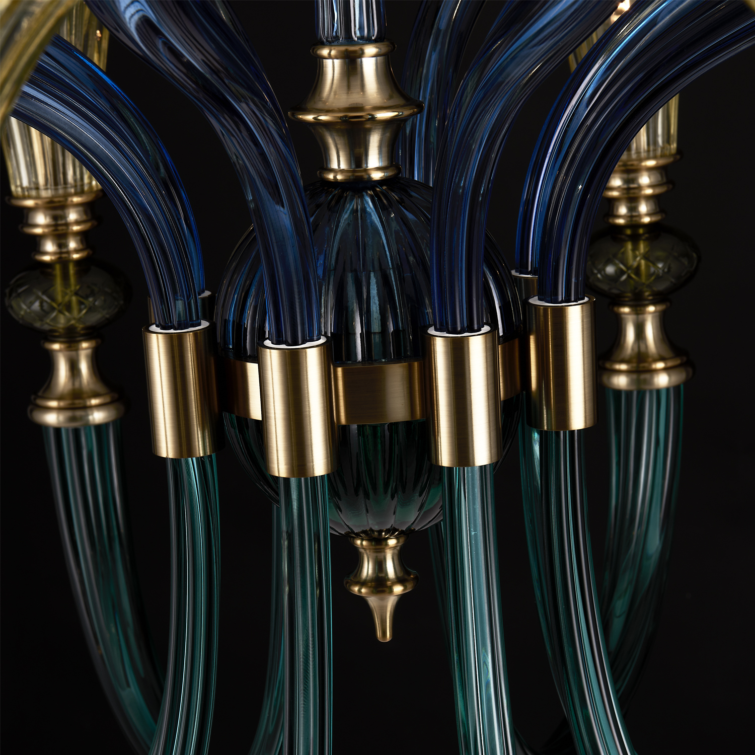 Tinta 2-Tier Chandelier - Image 4