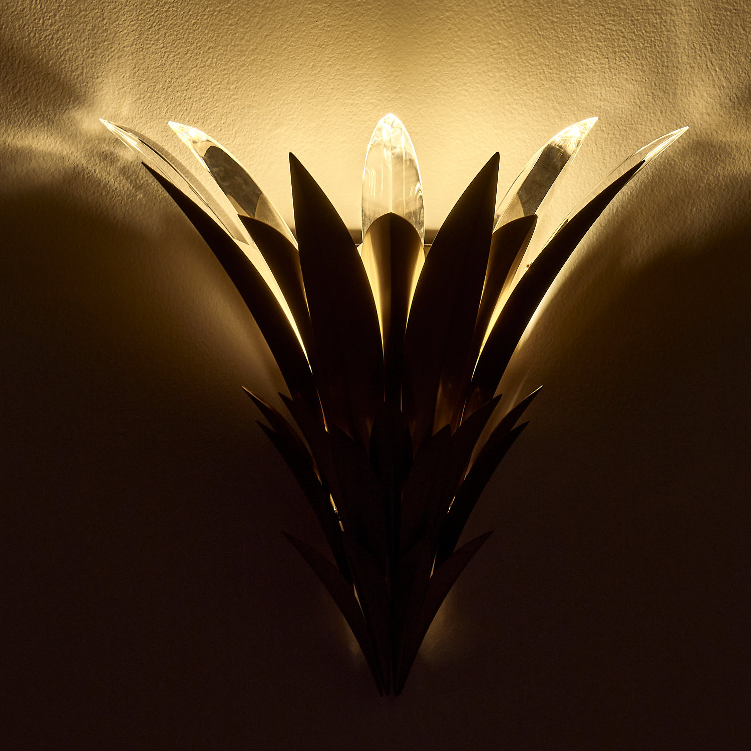 Roche Wall Sconce - Image 3