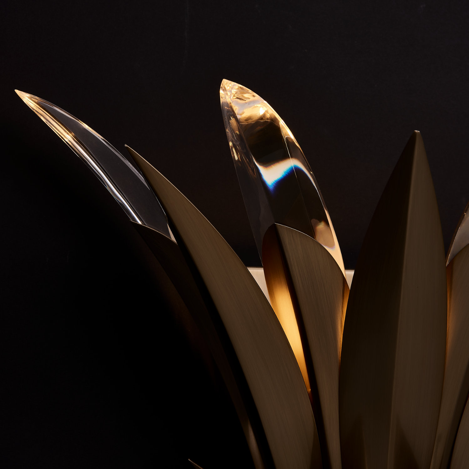 Roche Wall Sconce - Image 2
