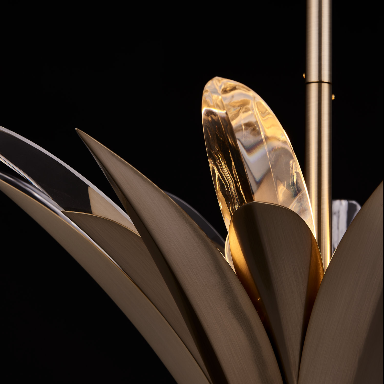 Roche 18 In Pendant - Image 5