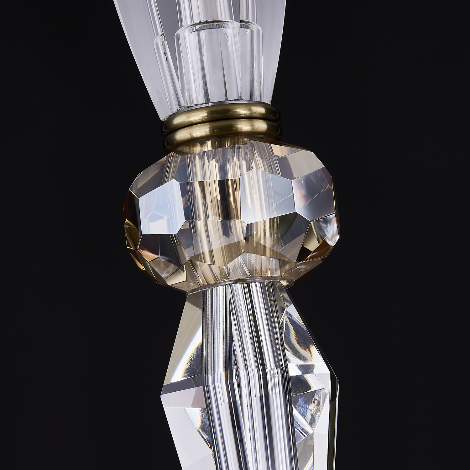 Passo 8 Lt Cham Gld Chandelier - Image 4