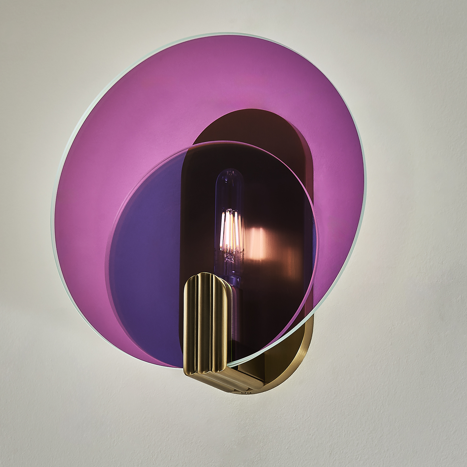 Optics 11-in 1 Light (6-watt) Winter Brass Wall Sconce - Image 14