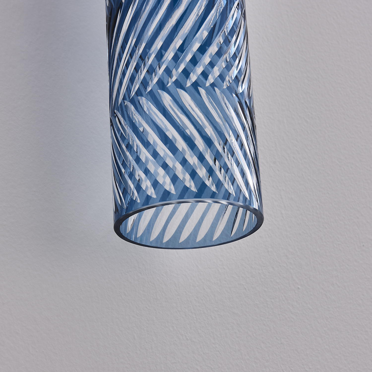 Kiriko 28-in (12-watt) LED Winter Brass Wall Sconce - Image 7