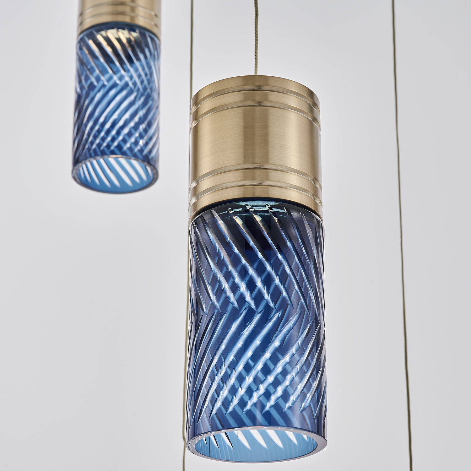 Kiriko 24-in (54-watt) LED Winter Brass Chandelier - Image 5