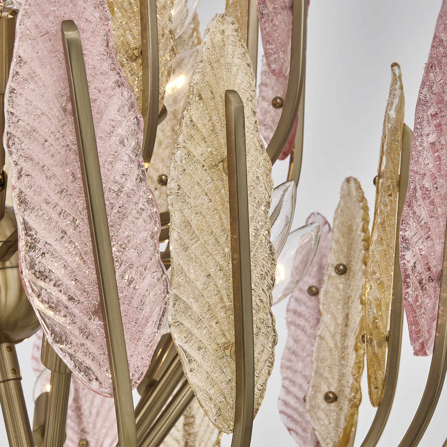 Autumna 29.5-in 22 Light (40-watt) Brushed Champagne Gold Chandelier - Image 5
