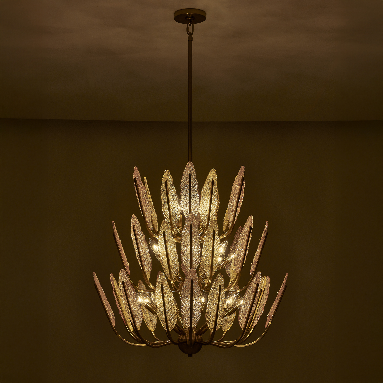 Autumna 29.5-in 22 Light (40-watt) Brushed Champagne Gold Chandelier - Image 9